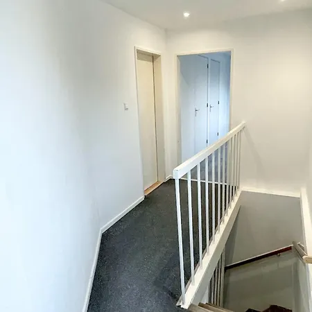 Apartment Modern Voor 6 Personen - 44-5 *